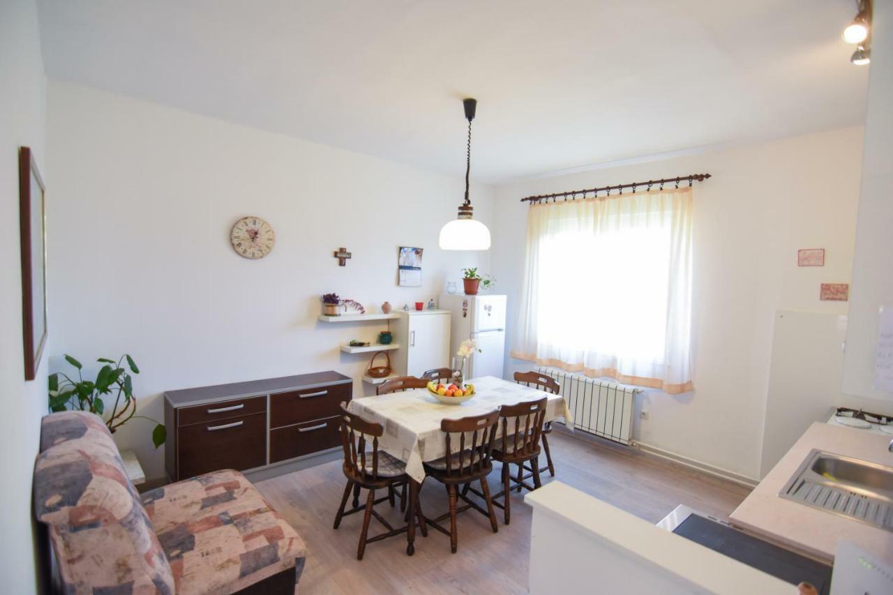 Apartament F-holiday *