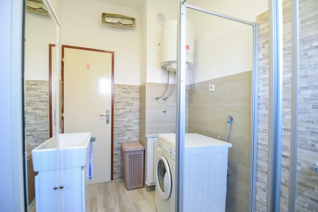 F-holiday Apartament *